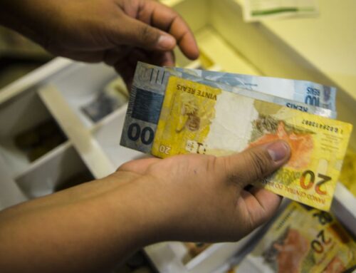 Governo de SP define piso estadual em R$ 1.640